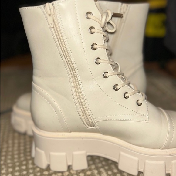 Cream Platform Combat Boots, new without box STILL AVAILABLE - Picture 1 of 4